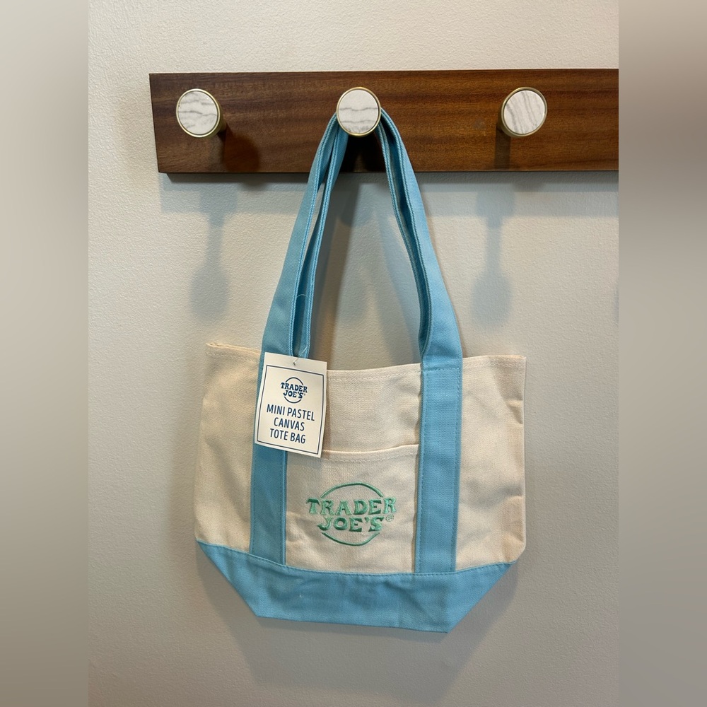 Trader Joe’s pastel totes.  All four colors included - Picture 2 of 5